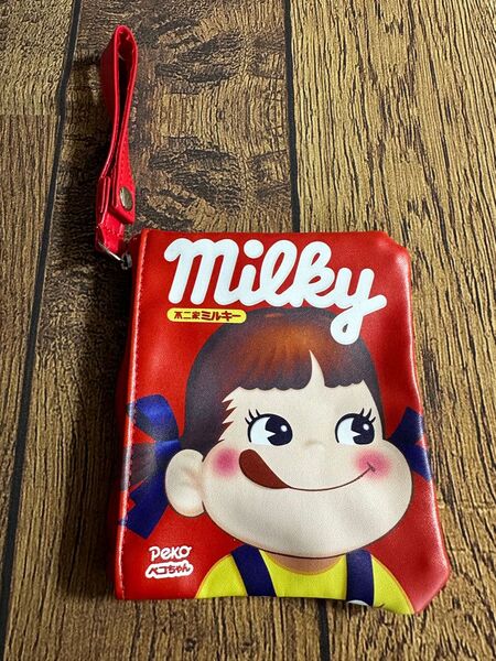 不二家ミルキー ペコちゃん パスポーチ 定期入れ
