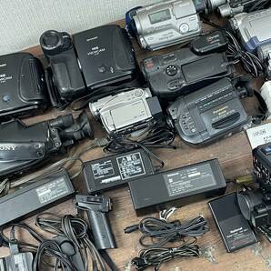 ビデオカメラ まとめ 約10台 SHARP SONY HITACHI Panasonic Canon【ジャンク】ヱ3の画像1