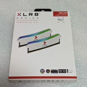 新品 PNY XLR8 32GB 16GB 2枚 DDR4 3200 ホワイト 白 ゲーミングメモリ RGB LED 