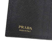 プラダ PRADA 二つ折り財布 コンパクトウォレット サフィアーノ レザー ブラック 1MV204 中古 新入荷 OBB0542_画像7