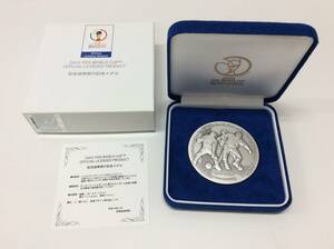 ■2852　2002年 FIFA WORLD CUP 記念貨幣発行記念メダル 純銀 SV1000 メダル 約133.1ｇ ケース付