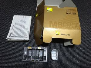 Nikon MS-D200 MB-D200用単３電池ホルダーおまけつき　ニコン