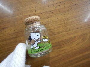 スヌーピーSnoopy ミニピン　瓶 日本製　012021 5H7.5CM 昭和レトロ