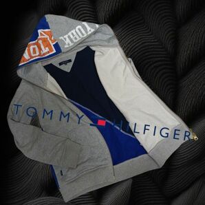 TOMMY　HILFIGER　NEW YORK CITY　トミーヒルフィガー　フードダブルジップパーカー