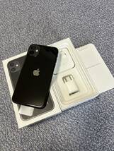 【未使用品】 iPhone11 128GB SIMフリー ブラック 新品未使用イヤホン、充電アダプター付き_画像6