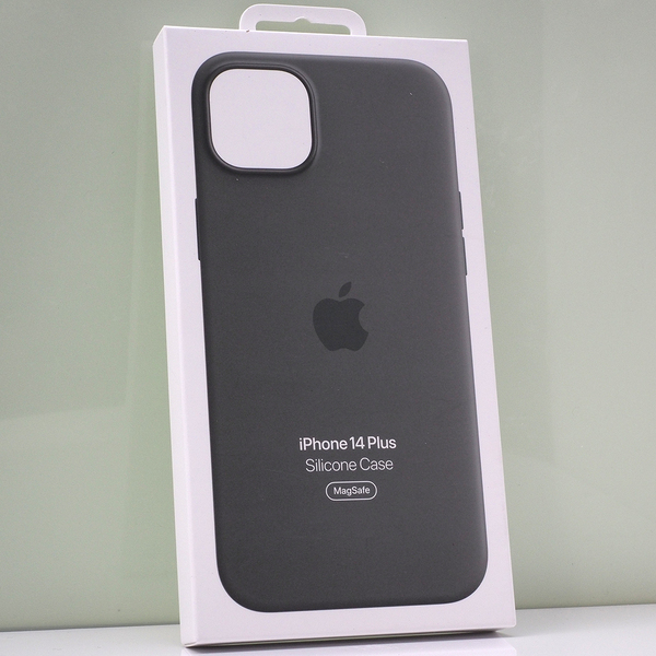 Apple iPhone 14 Plus (2眼・6.7インチ) 用 Apple 純正 MagSafe対応 シリコンケース Olive オリーブ 本物Apple純正ケース 未開封品