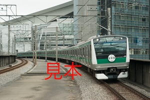 鉄道写真データ（JPEG）、00528221、E233系（ハエ104編成）（川越線電化・埼京線開業30thヘッドマーク）、JR埼京線、北与野駅、2015.10.29