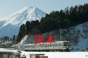 鉄道写真データ（JPEG）、00552650、211系、富士急行、寿〜三つ峠、2016.01.21、（7360×4912）