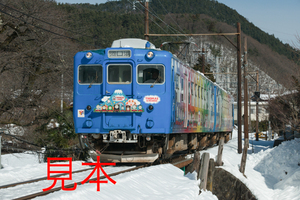 鉄道写真データ（JPEG）、00562671、5000系（トーマスランド号）、富士急行、三つ峠〜寿、2016.01.21、（7360×4912）