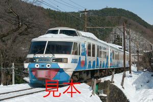 鉄道写真データ（JPEG）、00562678、フジサン特急、2000系（2001号編成）、富士急行、三つ峠〜寿、2016.01.21、（7360×4912）