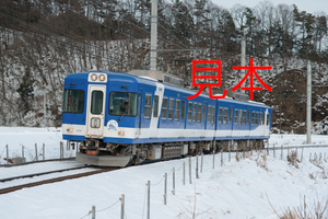 鉄道写真データ（JPEG）、00562730、1000系（LAST RUN 2000系フジサン特急ヘッドマーク）、富士急行、三つ峠〜寿、2016.01.21（6928×4624