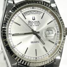 良品 BULOVA ブローバ SUPER SEVILLE スーパーセビル メンズ クォーツ 腕時計 SV シルバー文字盤 デイデイト ヴローバ 送料無料_画像2