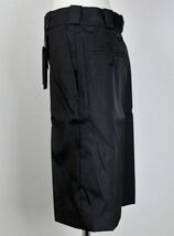 23SS PRADA プラダ RE-NYLON ナイロン トライアングル 三角プレート バミューダ パンツ 38 PANTALONE ショートパンツ b6903_画像3