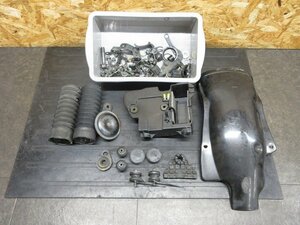 【M240127】SR400(RH01J-005)★ ボルトセット ホーン タンクブッシュ シートブッシュ インナーフェンダー マフラーステー