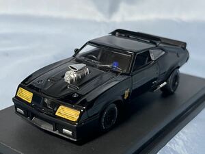 グリーンライト製　　マッドマックス　　1973年　　フォード　ファルコン　XB (V8インターセプター) 1/43