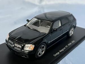 スパークモデル製　　ダッジ　マグナム　RT ヘミ　　　　2005年　　　黒　　　1/43