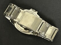 A3　TOMMY HILFIGER　トミーヒルフィガー　F90271　デイト　ネイビー系文字盤　メンズ腕時計　ブランド腕時計　クオーツ　現状品_画像7