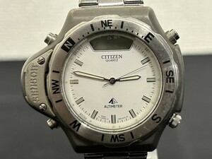 A2　CITIZEN　シチズン　C040-088450 Y　ALTIMETER　アルティメーター　デジアナ　白文字盤　メンズ腕時計　ブランド腕時計　現状品