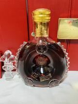 REMY MARTIN レミーマルタンルイ13世 バカラ クリスタルボトル　替え栓・冊子・観音開き化粧箱・外箱付き！正規品　未開封　ブランデー_画像2