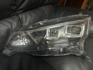 日産 リーフ ヘッドライト LED 助手席側