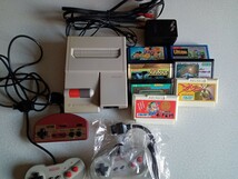 ニューファミコン本体　ソフト７本セット_画像1