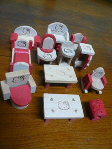 *SANRIO Sanrio Hello Kitty 99 Shokugan series 10 kind (11 piece ) wooden furniture ( red ) Showa era 
