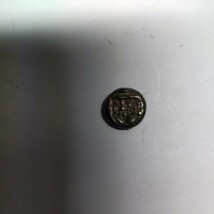 日本古銭3点　豆板銀　豆銀　両面大黒硬貨　総重量11.4グラム　擦れ汚れ有り。コレクター垂涎の1品（銀含有り。）_画像8