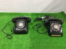 □ 【ジャンク】 黒電話 ダイヤル式 電話機 600-A1 600-A2 1970年製 1968年製 昭和レトロ アンティーク まとめてセット 14-5_画像1
