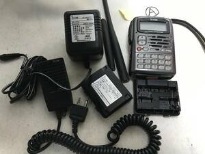 ICOM アイコム IC-T90 5W トランシーバー ハンディ機 アマチュア無線 無線機 中古品 充電器 電池ケース マイク付き 実働品　Aセット