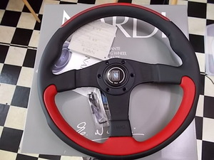 NARDI　ナルディ Leader リーダー　N807　ブラック/レッドレザー＆ブラックスポーク ３5０mm 　送料無料