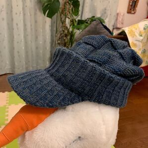 美品 14+あったか毛糸のブルーグレーのキャップ