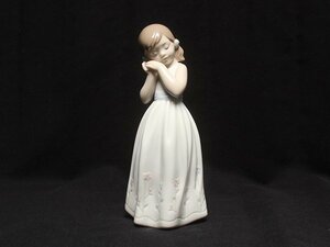 リヤドロ フィギュリン 置物 オブジェ インテリア 6973 我が家のプリンセス LLADRO