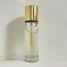 イヴ・サンローラン　ラディアント タッチ ブラープライマー 1（メイクアップベース）30mL_画像1