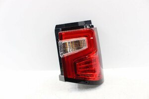 美品/破損無　デリカ　D:5　CV1W　LED　テールライト　テール　右　右側　MOBIS　EFM924-01020　8330B138　306694