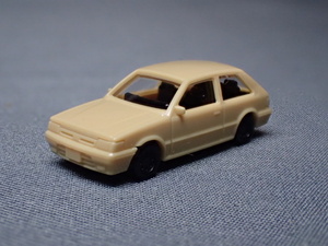 KATO　乗用車セット　９０年代の日産車　　ばらし　パルサー　クリーム色