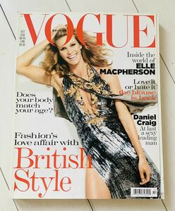 BRITISH VOGUE October 2004/ Elle Macpherson ヴォーグ　イギリス　2004年10月号