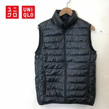 I501-W-N◆UNIQLO ユニクロ ライトダウンベスト ジップアップ 軽量 カジュアル 防寒◆size:S ダークグレー系 ナイロン 中わた ダウン 他_画像1