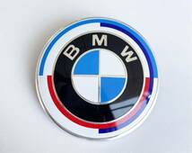 BMWエンブレム　50周年　エンブレム82mm2個　ハンドル用45mmセット_画像2