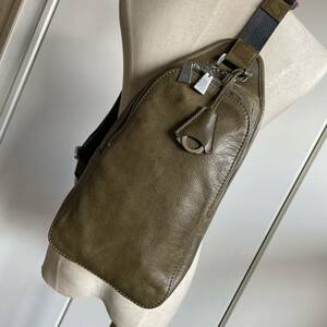  final price ani have Aniary body bag 01-07004 used khaki 