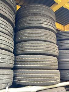 【中古良品】215/85R16　120/118L　ヨコハマLT151R　2022年製造　9分山