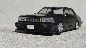 完成品　アオシマ　430 グロリア　セドリック　旧車　グラチャン　1/24