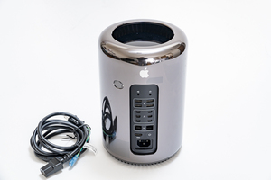 Apple(アップル) Mac Pro (Late2013) 2.7GHz 12コア intel Xeon E5 64GB SSD1TB (Monterey12.7.2)