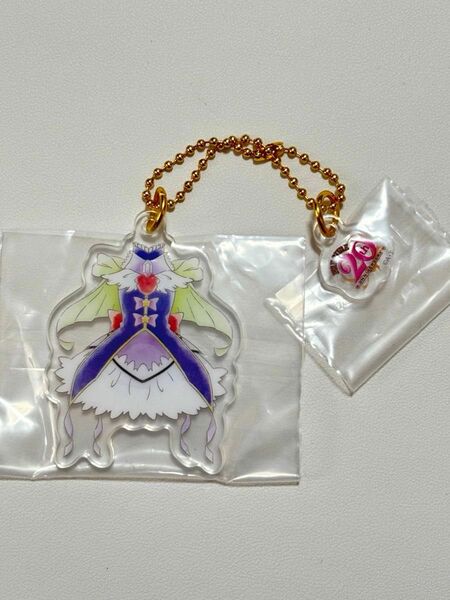 プリキュア アクリルキーホルダー　一番くじ　タオル