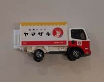 トミカ 世界のパン ヤマザキ 2007 TOMY ISUZU ELF ミニカー 山崎パン TAMICA いすず エルフ トラック コレクション 飾り おもちゃ _画像5