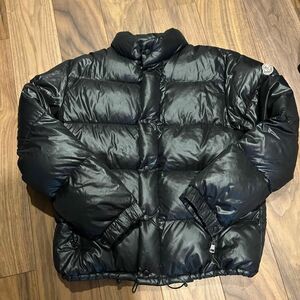 モンクレール　ダウン MONCLER