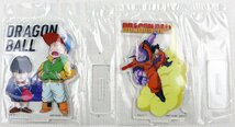 P◆中古品◆雑貨 『DRAGON BALL/ドラゴンボール グッズ まとめ売り』 アクスタ/キーホルダー/缶バッジ 孫悟空/ポルンガ/クリリン くら寿司_画像7