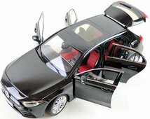 S◇中古品◇ミニカー 1/18 Mercedes-Benz A-Class 2018 Black 183861 UV1 NOREV/ノレブ 全長約23.5cm メルセデスベンツ Aクラス ブラック_画像8