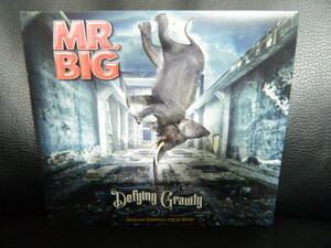 (15)　 MR.BIG　　　/　　Defying Gravity　　　日本盤　 デジパック仕様　DVD付　ジャケ、日本語解説 経年の汚れあり