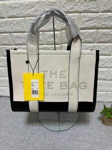 新品MARC JACOBS トートバッグIVORYMULTIミディアムサイズA4