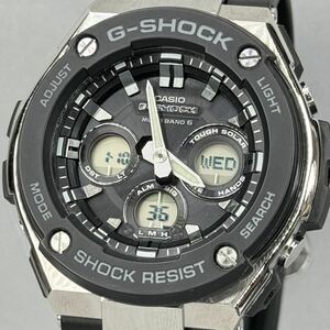 極美品 G-SHOCK GST-W300G-1AJF Gスチール G-STEEL タフソーラー 電波受信 電波ソーラー マルチバンド6 ブラック シルバー アナデジ